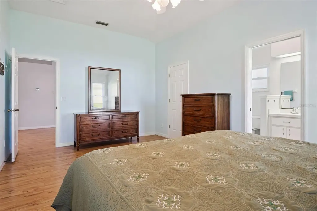21617 Queen Elizabeth Court Leesburg FL 34748