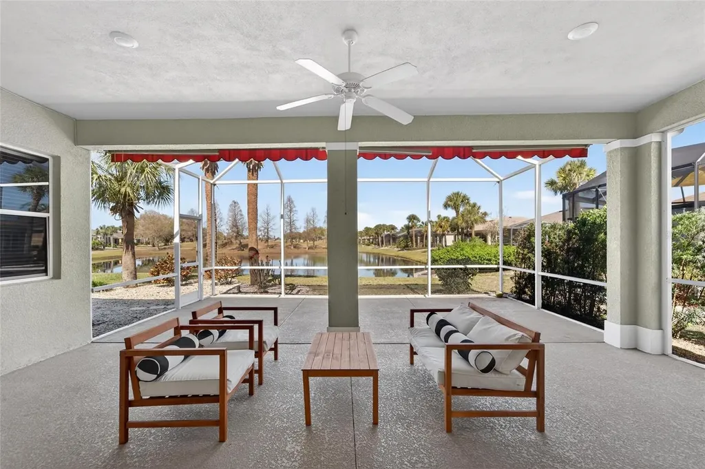 915 Regal Manor Way Sun City Center FL 33573