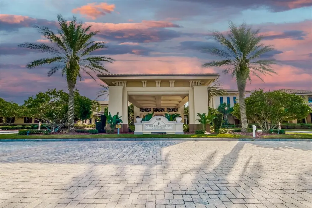 915 Regal Manor Way Sun City Center FL 33573