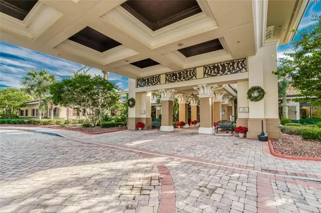 915 Regal Manor Way Sun City Center FL 33573
