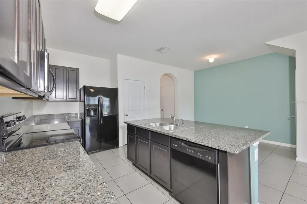 8969 Indigo Trail Loop Riverview FL 33578