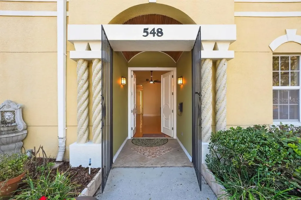 548 S Hyer Avenue Orlando FL 32801