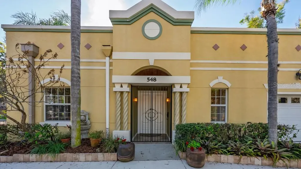 548 S Hyer Avenue Orlando FL 32801