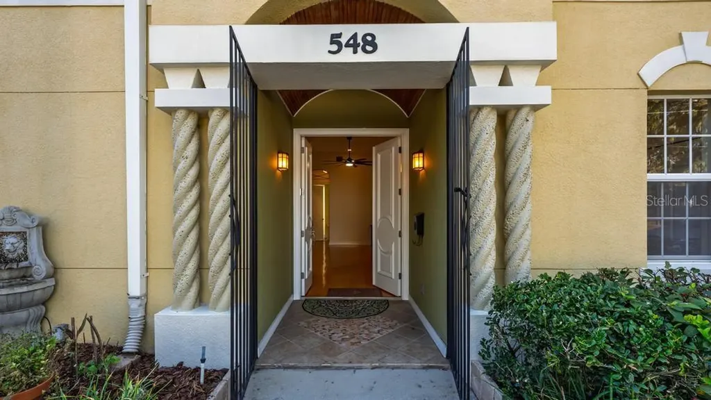 548 S Hyer Avenue Orlando FL 32801
