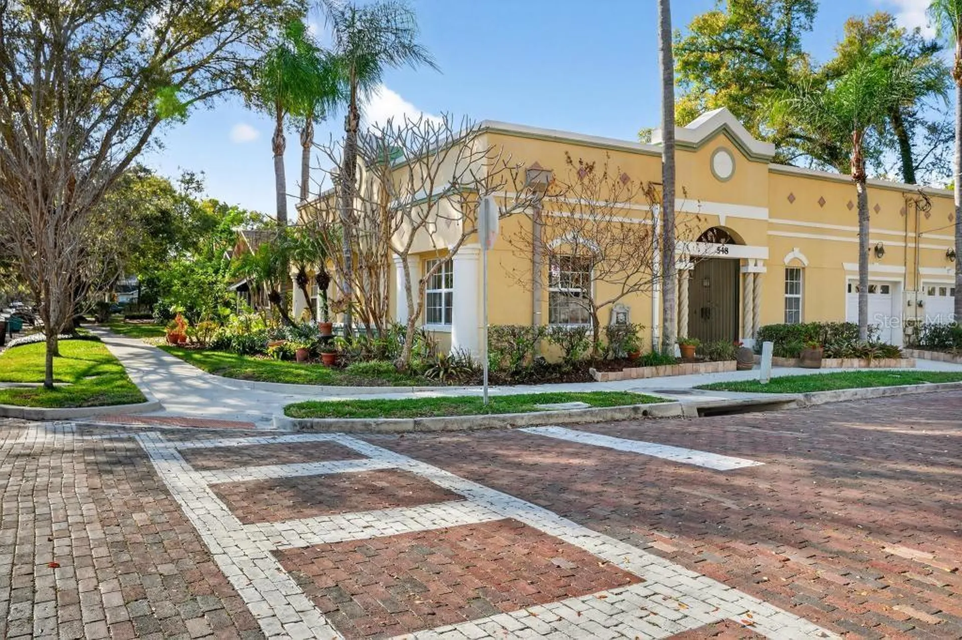548 S Hyer Avenue Orlando FL 32801