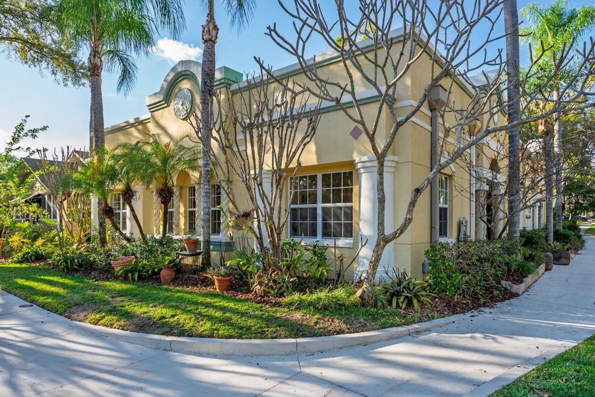 548 S Hyer Avenue Orlando FL 32801