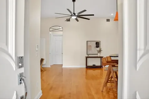 548 S Hyer Avenue Orlando FL 32801