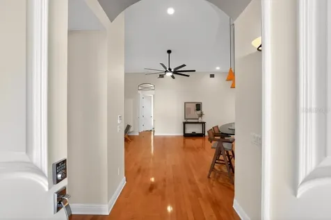 548 S Hyer Avenue Orlando FL 32801