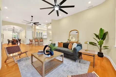 548 S Hyer Avenue Orlando FL 32801