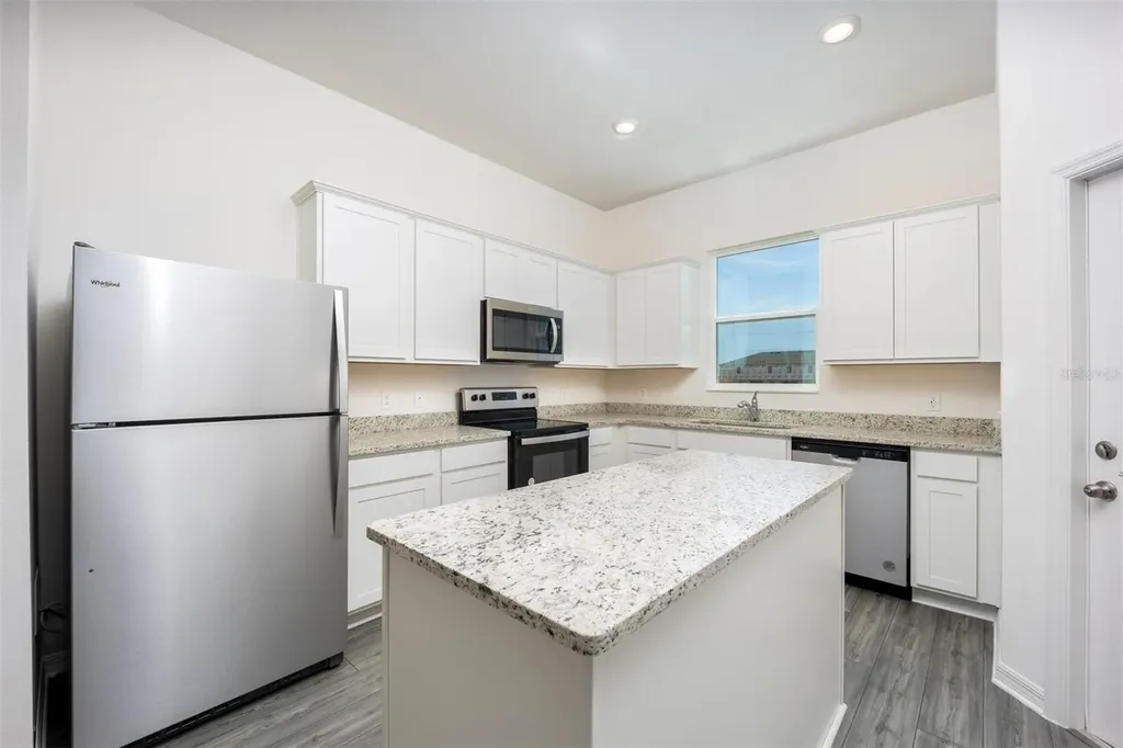 690 Poppy Lane Dundee FL 33838