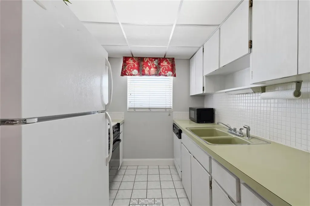 2750 E Bay Drive Largo FL 33771