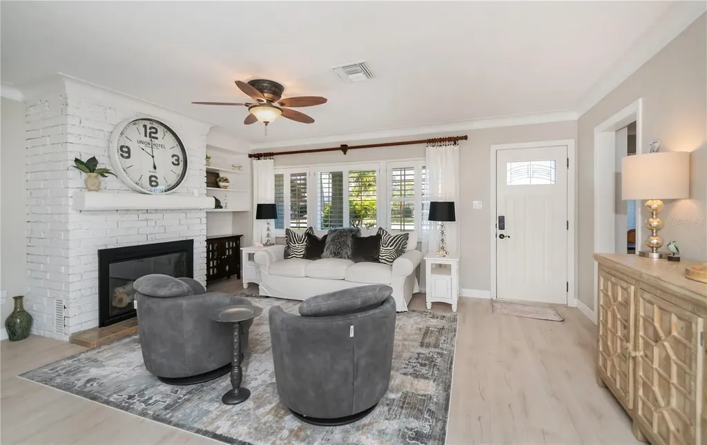 809 Nokomis Avenue S Venice FL 34285