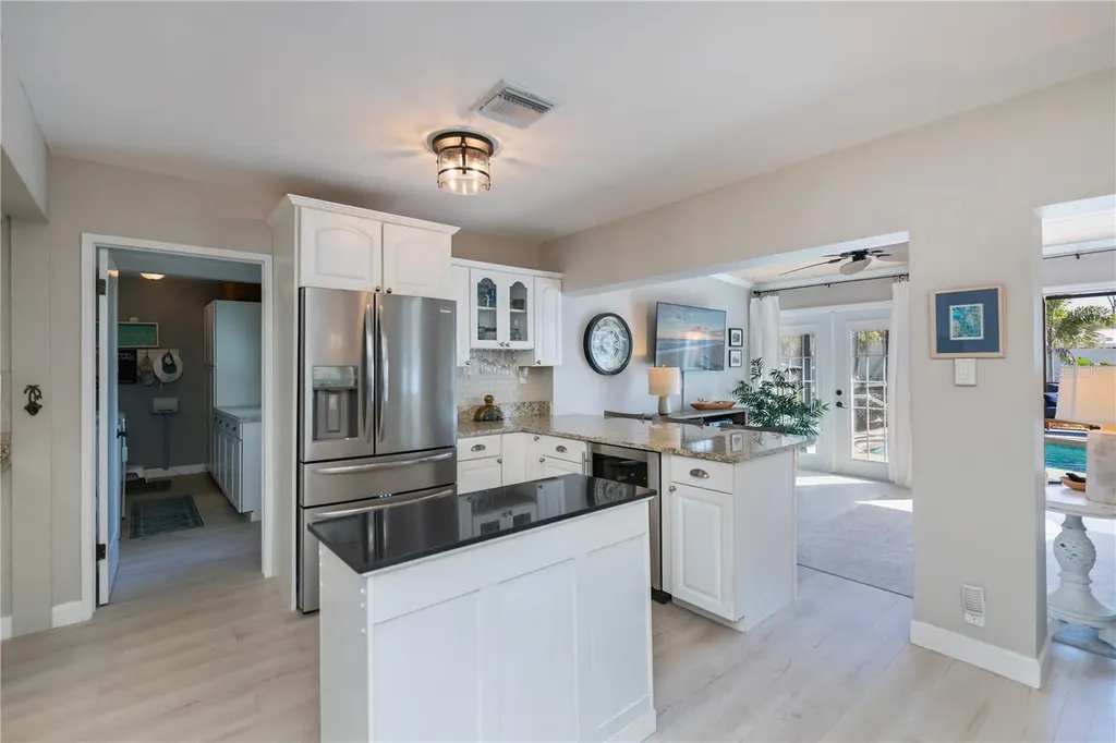 809 Nokomis Avenue S Venice FL 34285