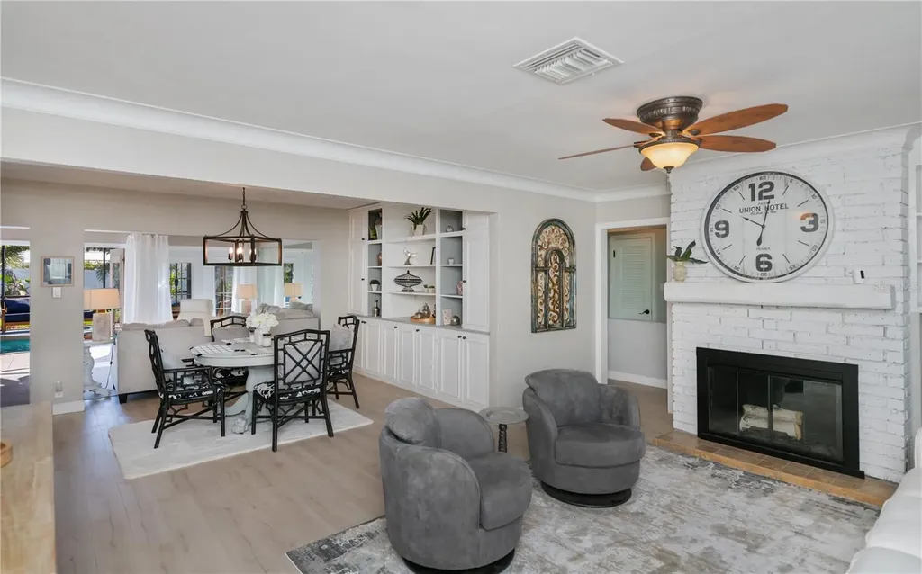 809 Nokomis Avenue S Venice FL 34285