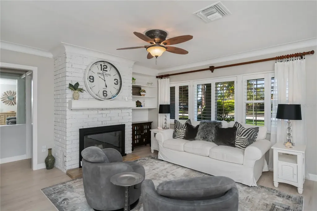 809 Nokomis Avenue S Venice FL 34285