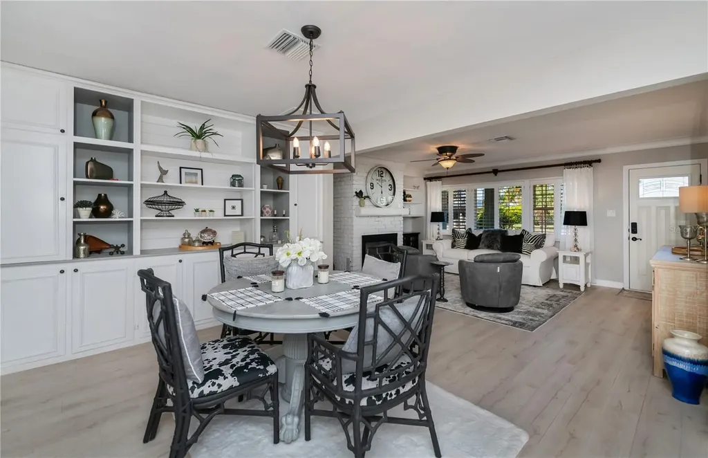 809 Nokomis Avenue S Venice FL 34285