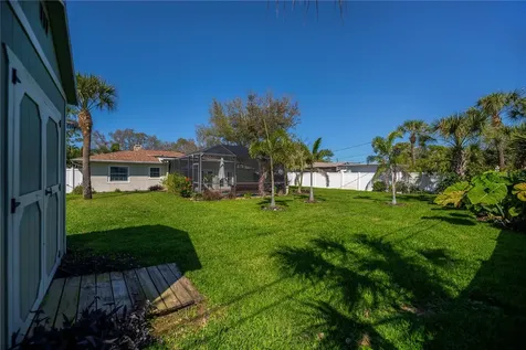809 Nokomis Avenue S Venice FL 34285