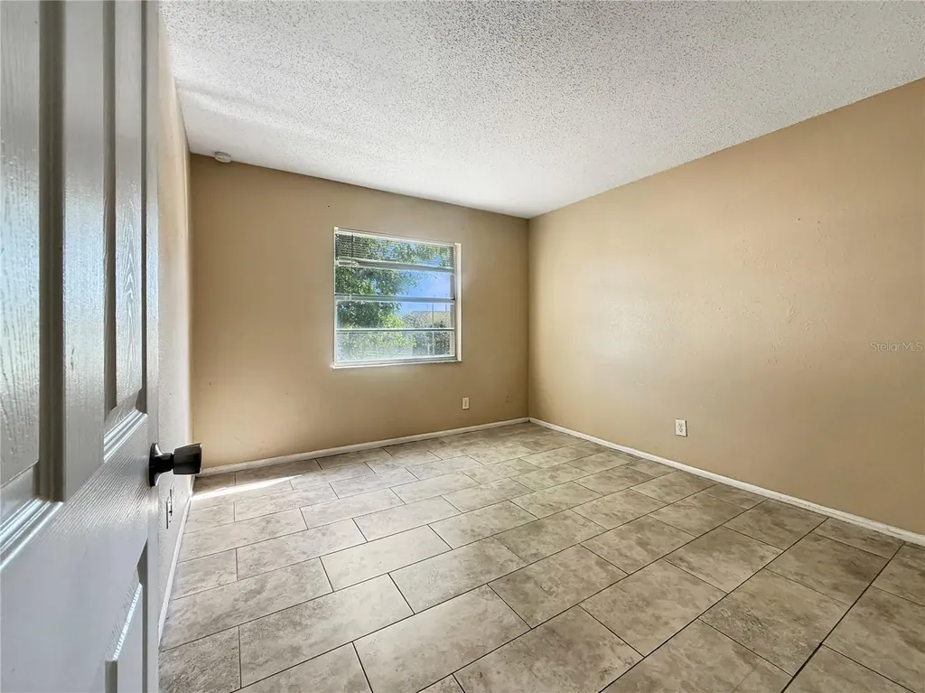 7210 N Manhattan Avenue Tampa FL 33614