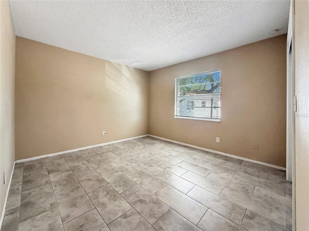 7210 N Manhattan Avenue Tampa FL 33614
