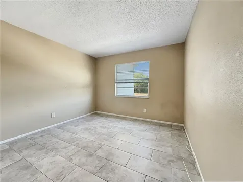 7210 N Manhattan Avenue Tampa FL 33614