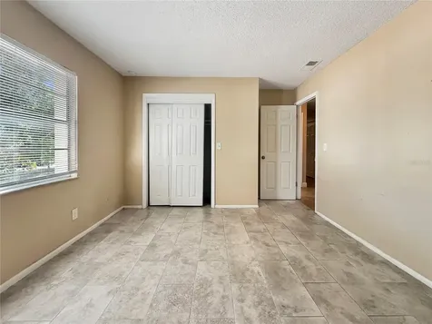 7210 N Manhattan Avenue Tampa FL 33614