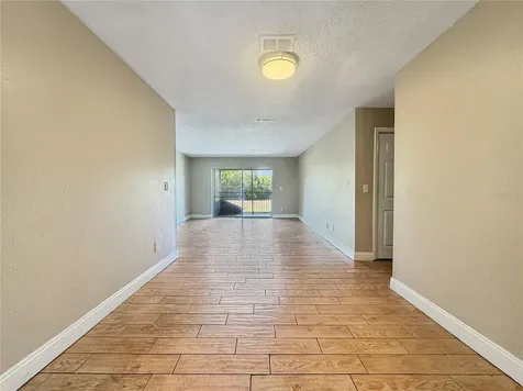 7210 N Manhattan Avenue Tampa FL 33614