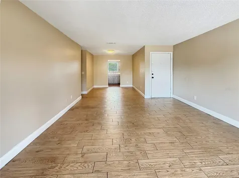 7210 N Manhattan Avenue Tampa FL 33614