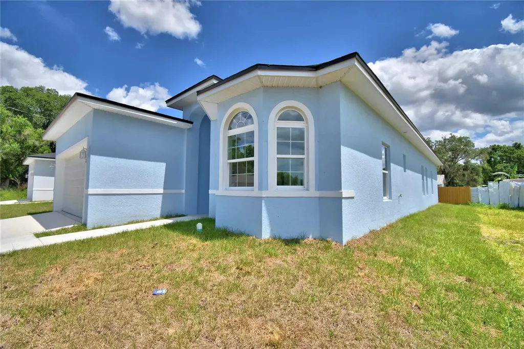 152 1st Street Winter Haven FL 33880