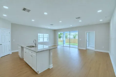 152 1st Street Winter Haven FL 33880