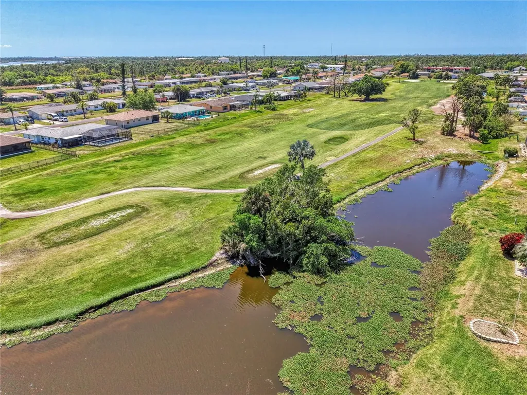 31 Oakland Hills Court Rotonda West FL 33947