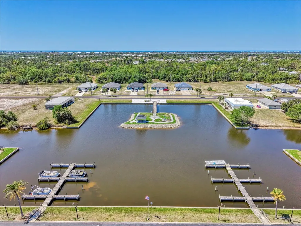 31 Oakland Hills Court Rotonda West FL 33947