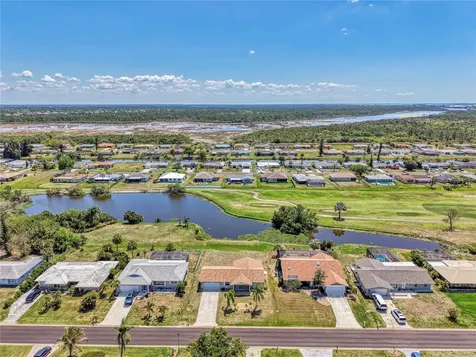 31 Oakland Hills Court Rotonda West FL 33947