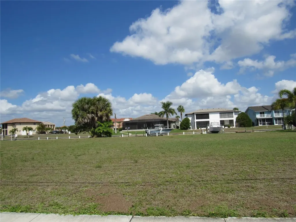 2818 & 2824 Magdalina Drive Punta Gorda FL 33950