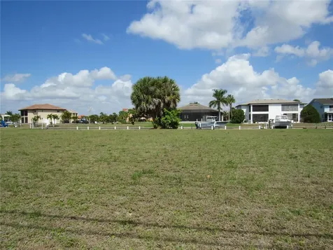 2818 & 2824 Magdalina Drive Punta Gorda FL 33950