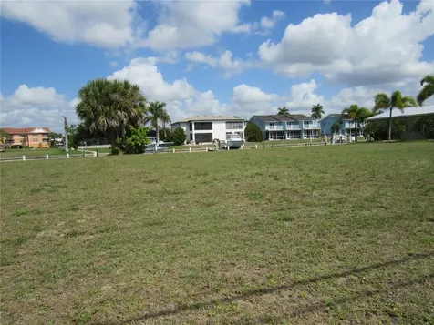 2818 & 2824 Magdalina Drive Punta Gorda FL 33950