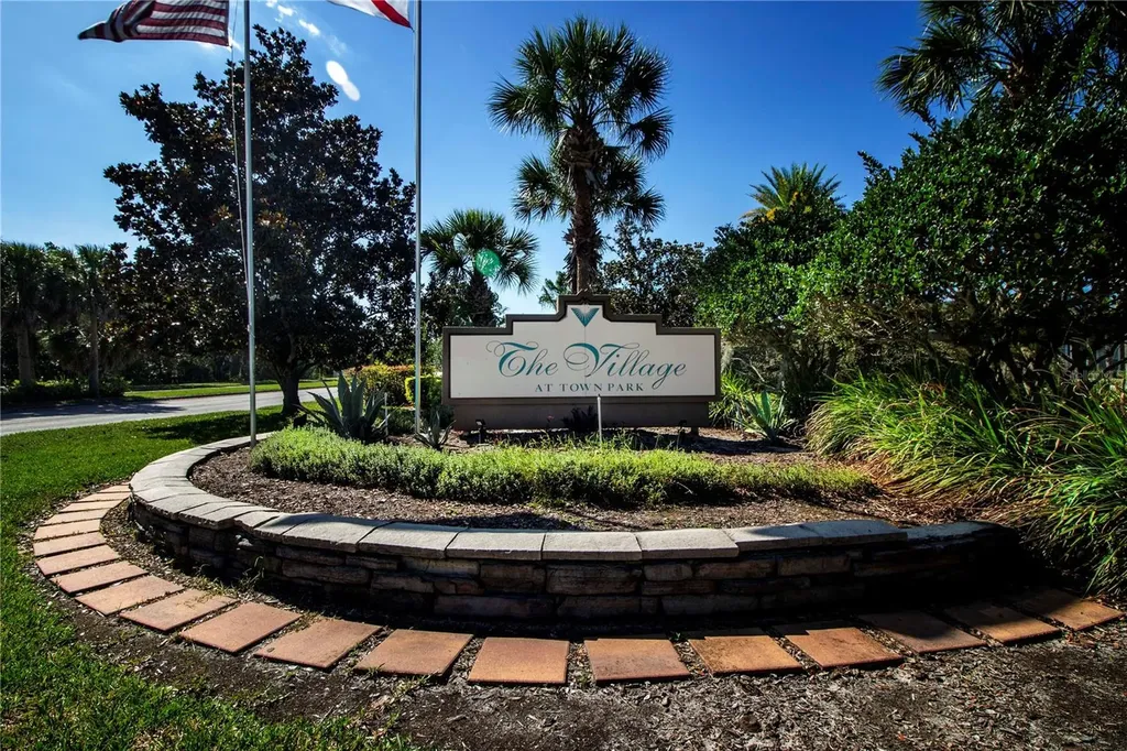 8926 Manor Loop Lakewood Ranch FL 34202