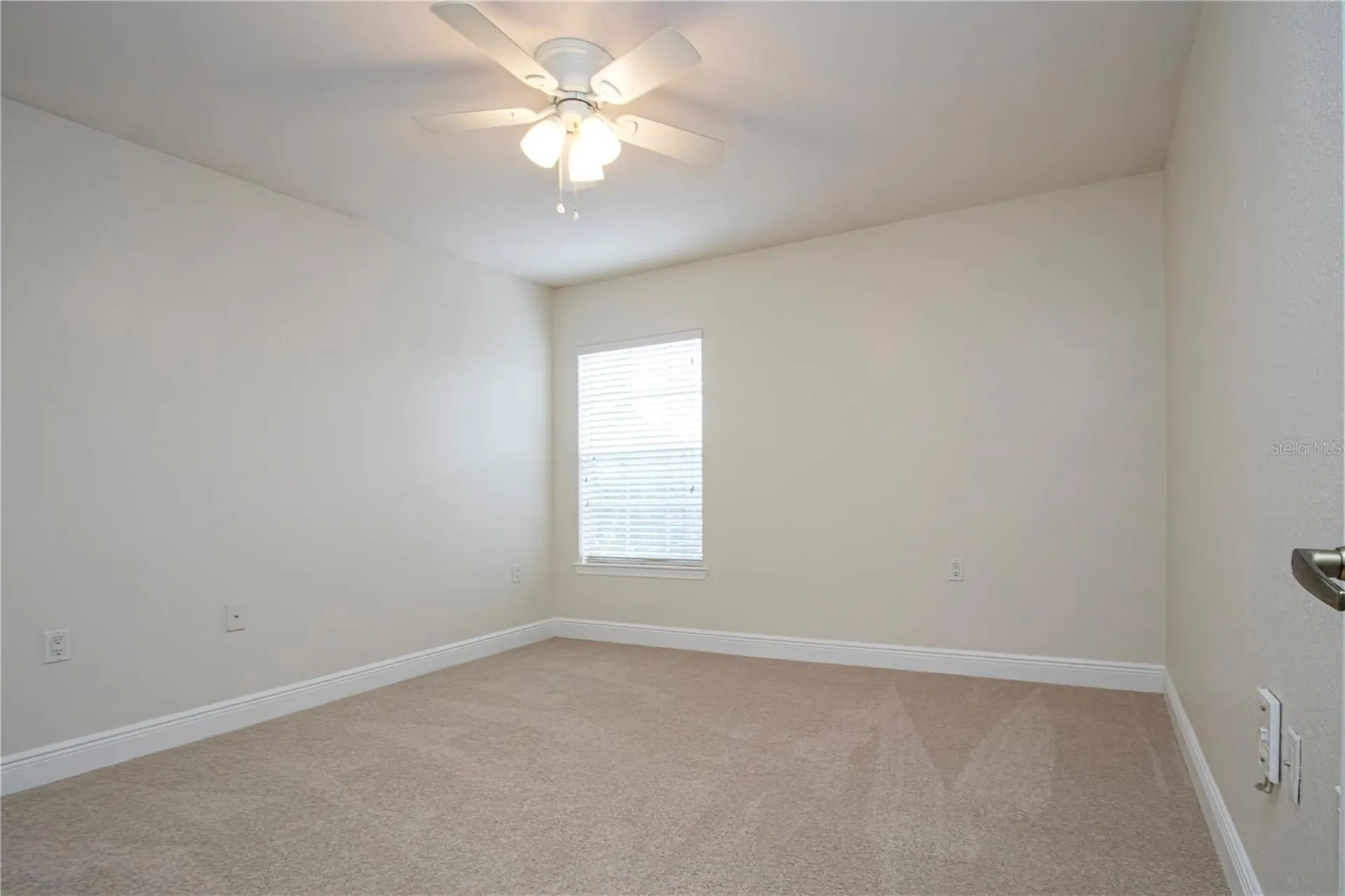 8926 Manor Loop Lakewood Ranch FL 34202