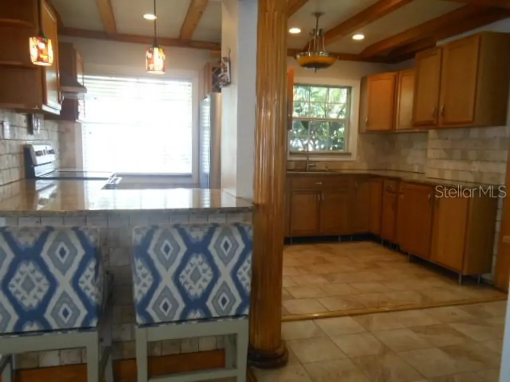 2925 W Paris Street Tampa FL 33614