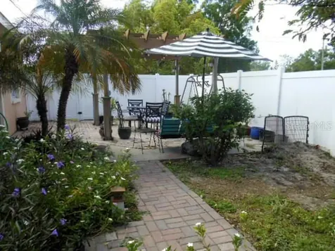 2925 W Paris Street Tampa FL 33614