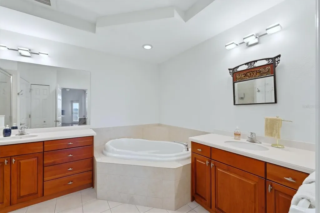 5531 Cannes Circle Sarasota FL 34231
