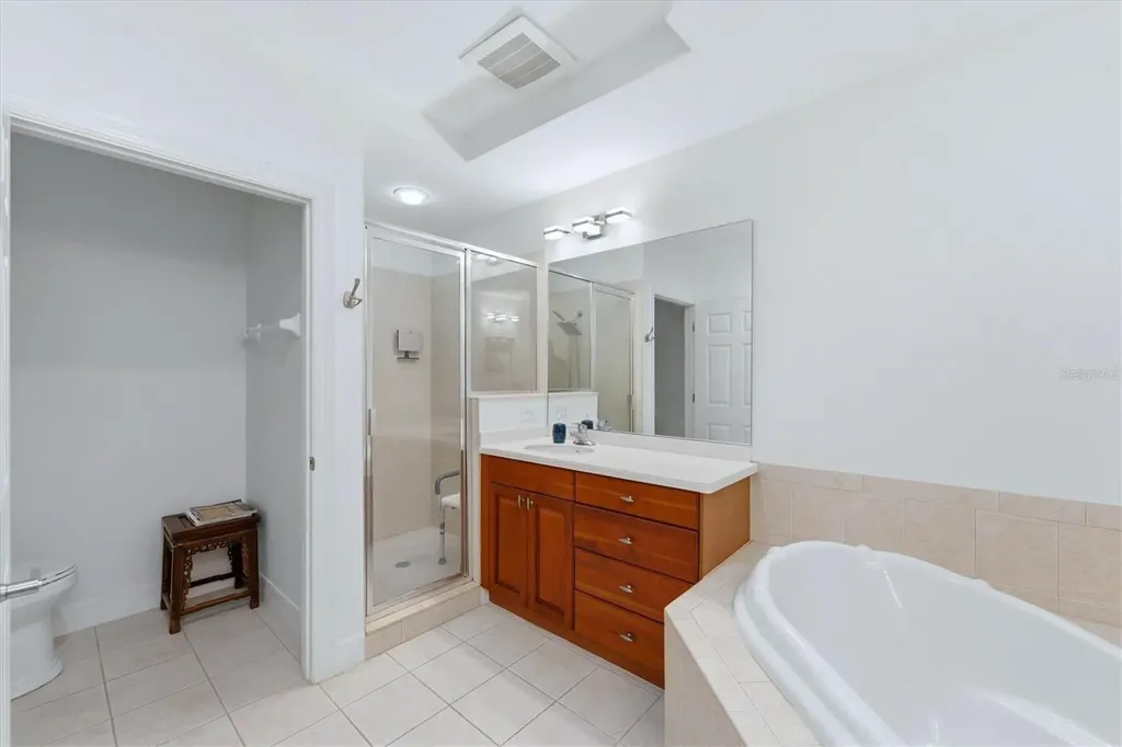 5531 Cannes Circle Sarasota FL 34231