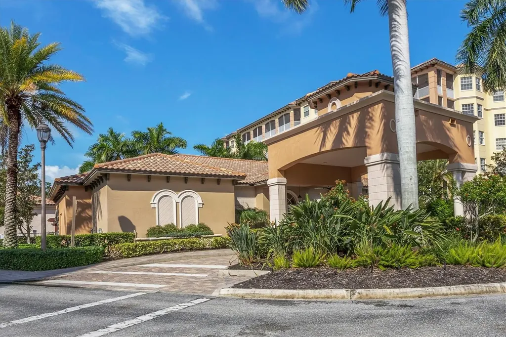 5531 Cannes Circle Sarasota FL 34231