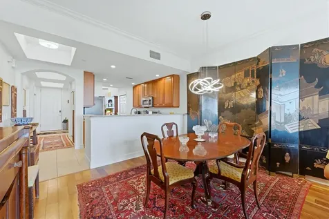5531 Cannes Circle Sarasota FL 34231