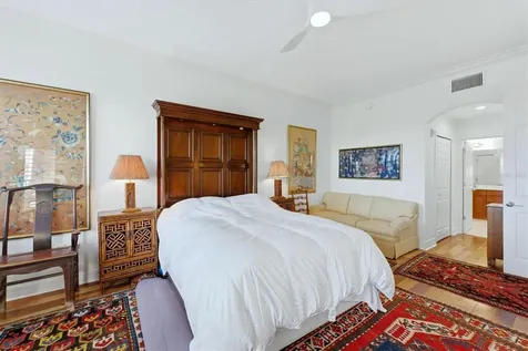 5531 Cannes Circle Sarasota FL 34231