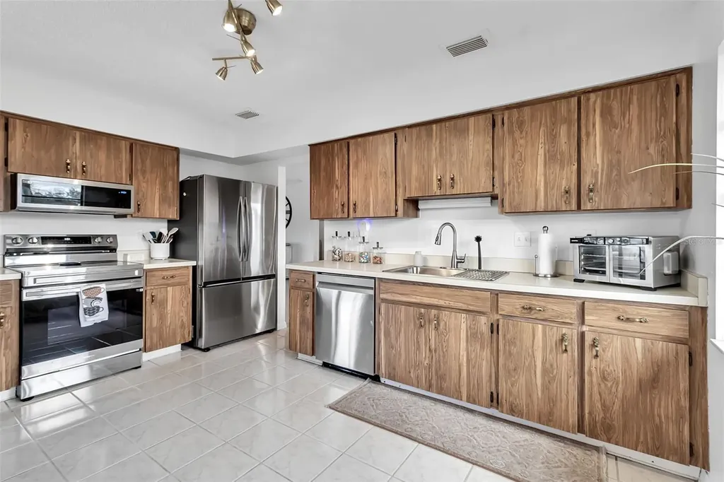 1602 Dower Way Sun City Center FL 33573