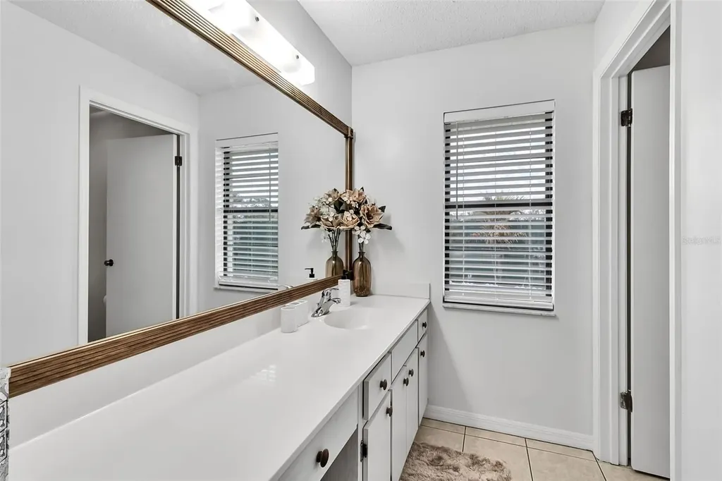 1602 Dower Way Sun City Center FL 33573