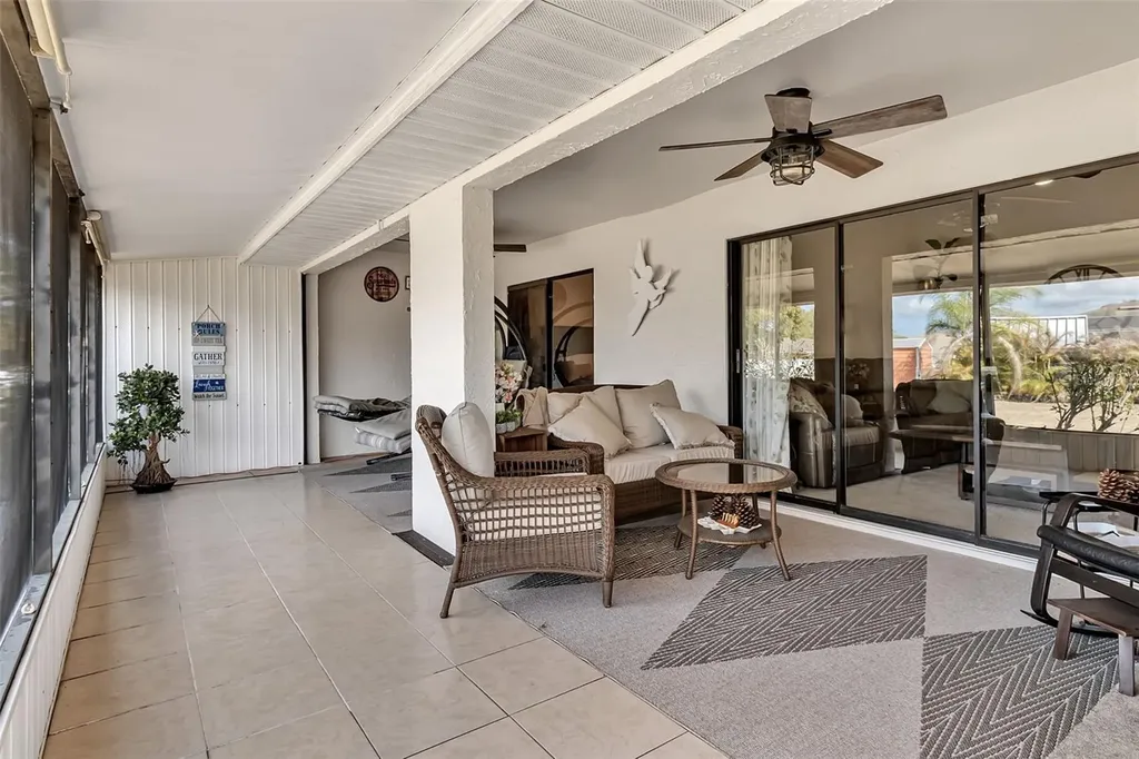 1602 Dower Way Sun City Center FL 33573