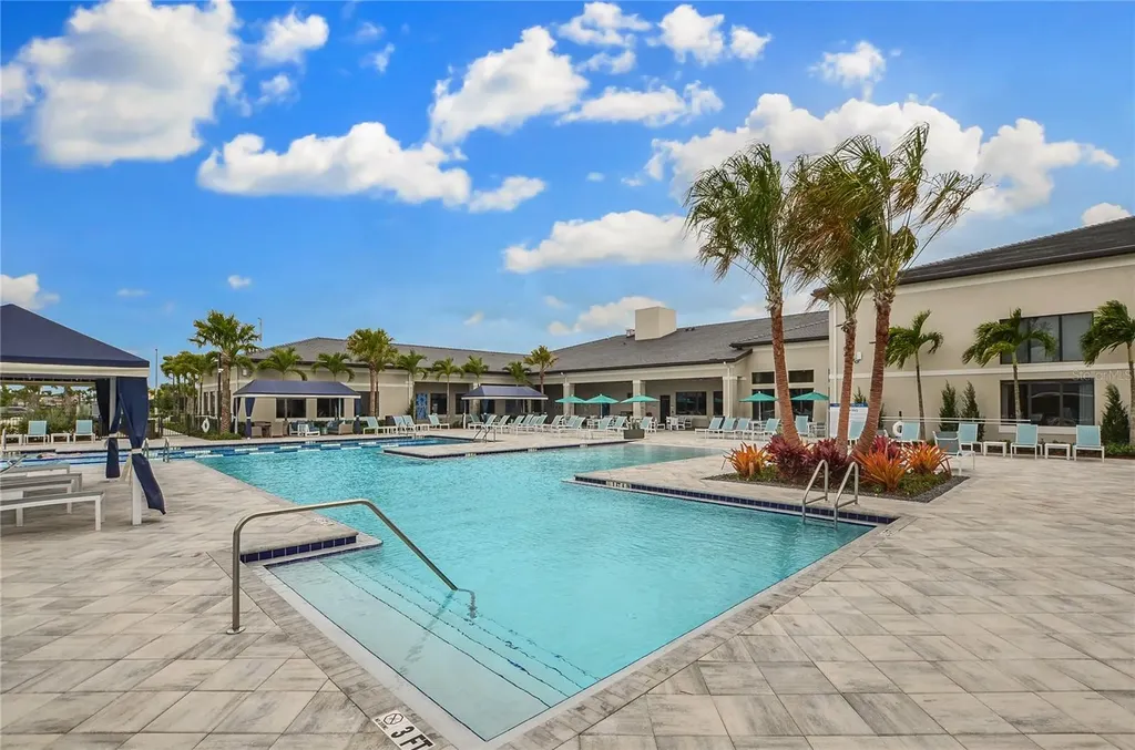 4916 Sevilla Shores Drive Wimauma FL 33598