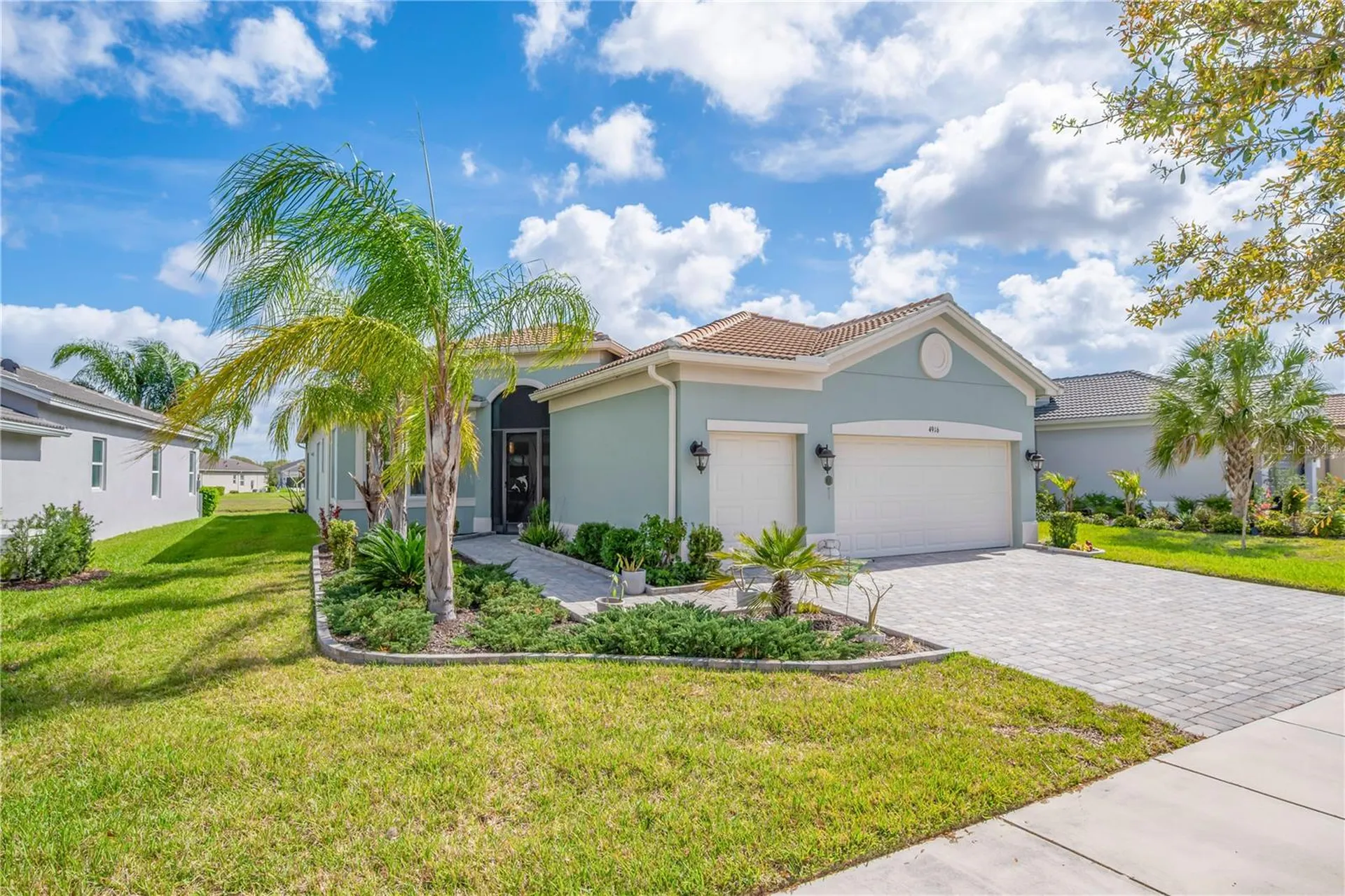 4916 Sevilla Shores Drive Wimauma FL 33598