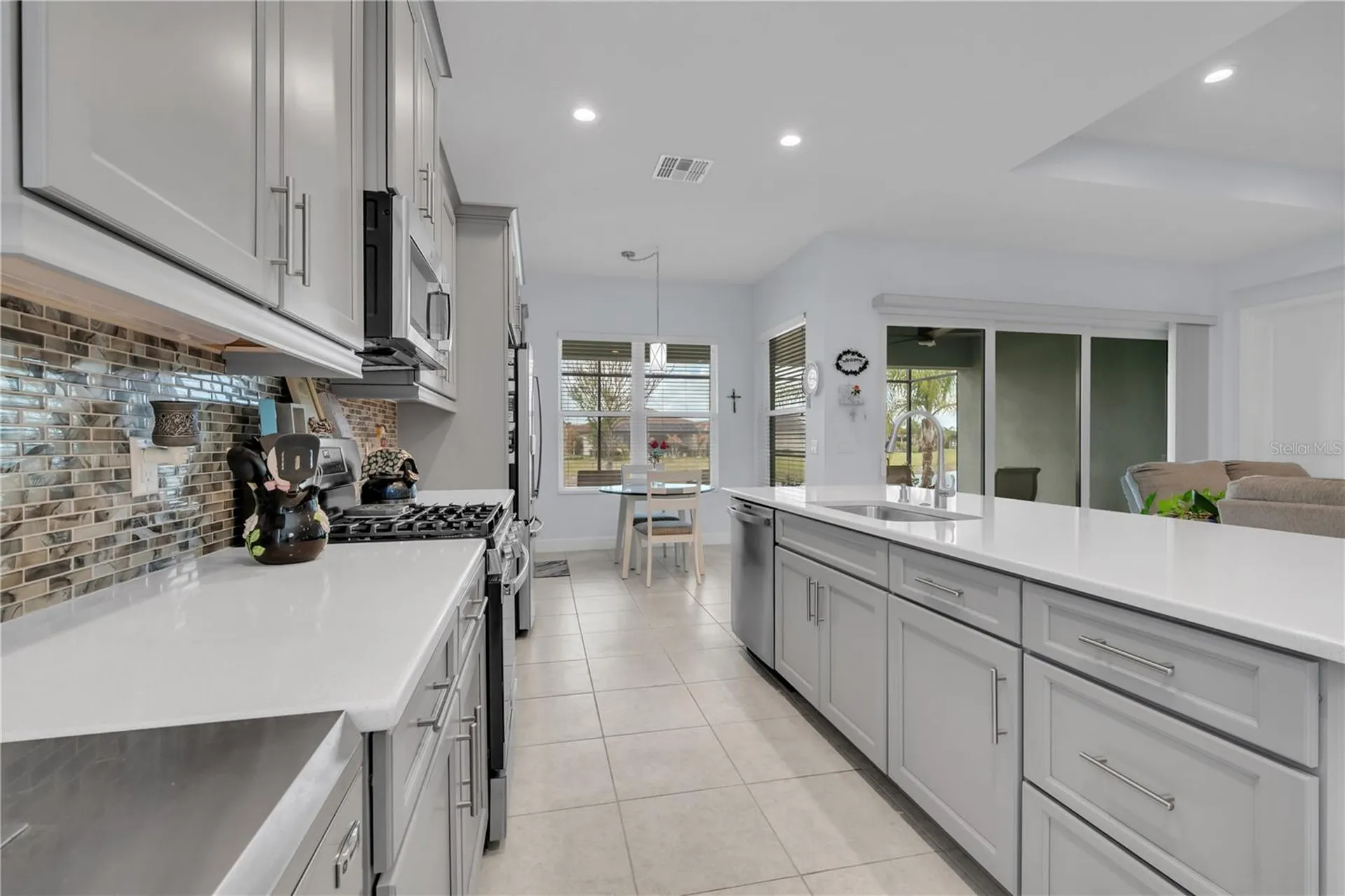 4916 Sevilla Shores Drive Wimauma FL 33598